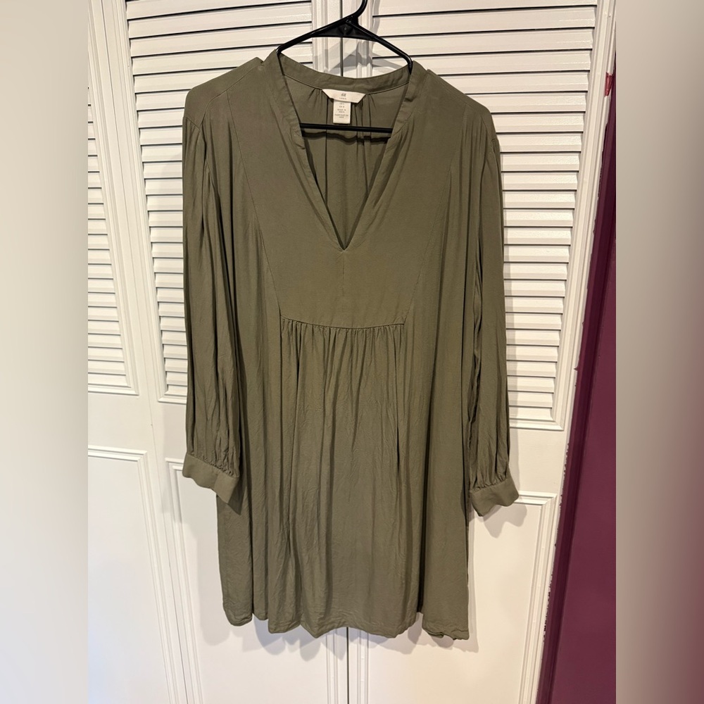 H&M Green Pleated Tunic with Mandarin Collar